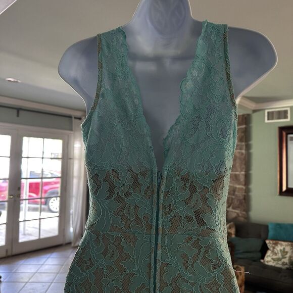 Deb Prom‎ Maxi Dress Size 1  Sleeveless Lace Bodycon Lined Formal Mint  Fairy - Picture 3 of 16
